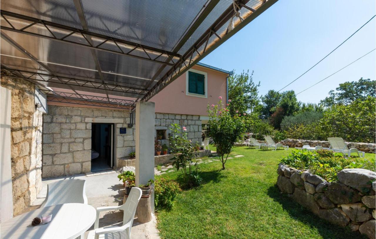 Lovely Apartment In Omis With Kitchen Esterno foto