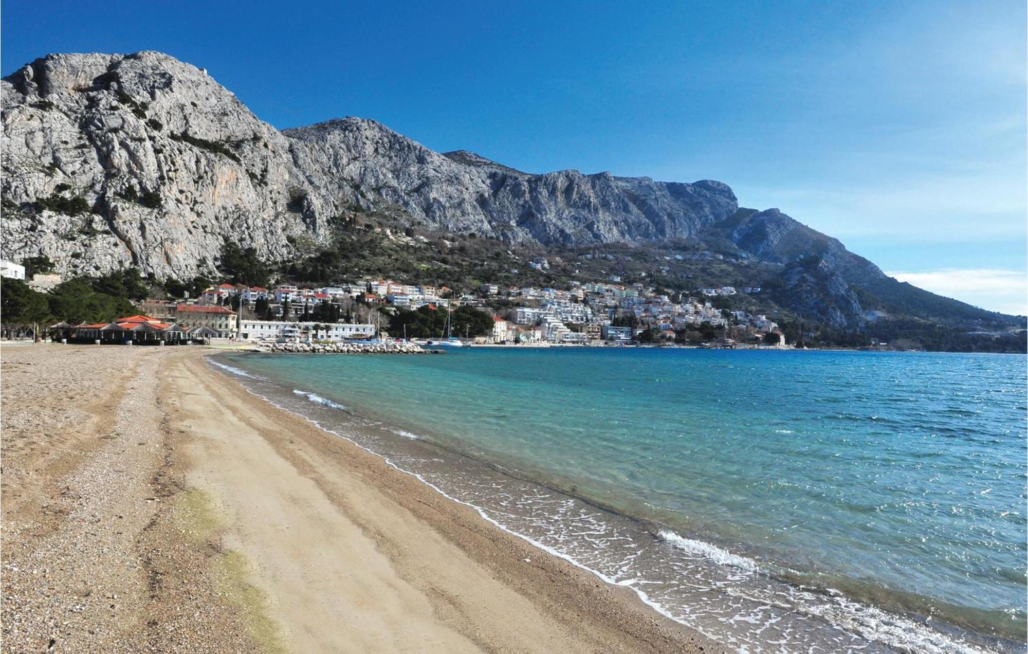 Lovely Apartment In Omis With Kitchen Esterno foto